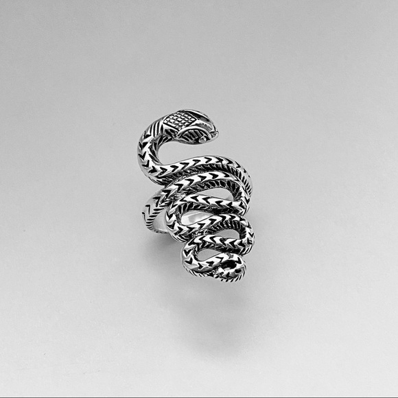 Sterling Silver Long Heavy Snake Ring, Cobra Snake Ring, Reptile Rings - Picture 6 of 12